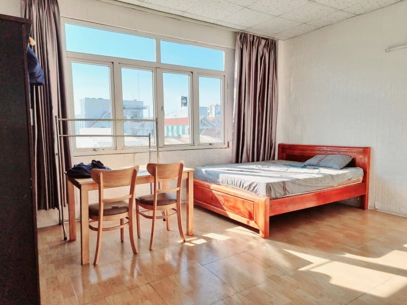 Nhà 3 tầng 125m² mặt tiền 5m Ngô Quyền, Sơn Trà — gần biển, tiềm năng kinh doanh, mặt tiền đường lớn, ô tô đỗ cửa