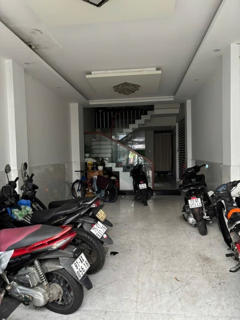 Nhà 5 tầng 70m² mặt tiền 4m Hải Hồ, Hải Châu — gần chợ, gần trường học, gần bệnh viện, tiềm năng kinh doanh