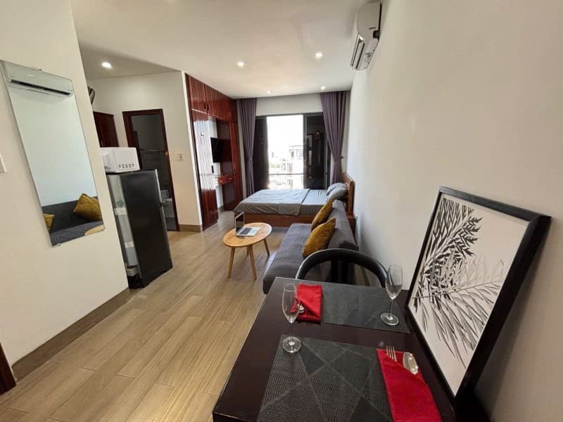 Nhà 4 tầng 81m² mặt tiền 5m Thạch Lam, Sơn Trà — gần biển, mặt tiền đường lớn, ô tô đỗ cửa, có dòng tiền