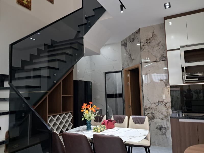 Nhà 3 tầng 64m² mặt tiền 5m Trần Đình Tri, Liên Chiểu — gần biển, gần chợ, mặt tiền đường lớn, ô tô đỗ cửa