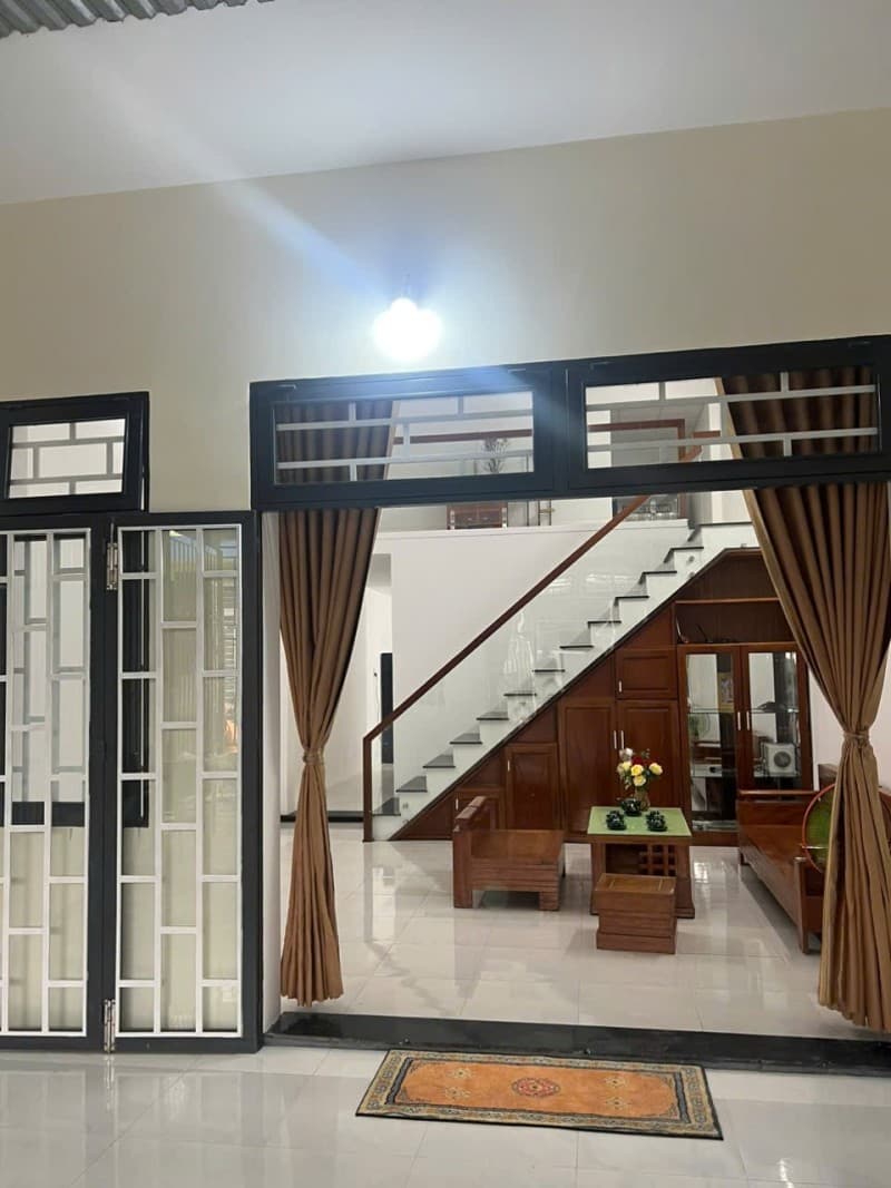 Nhà 2 tầng 97.3m² mặt tiền 5m Phong Nam, Hoà Vang — gần chợ, gần trường học, ô tô đỗ cửa, có dòng tiền