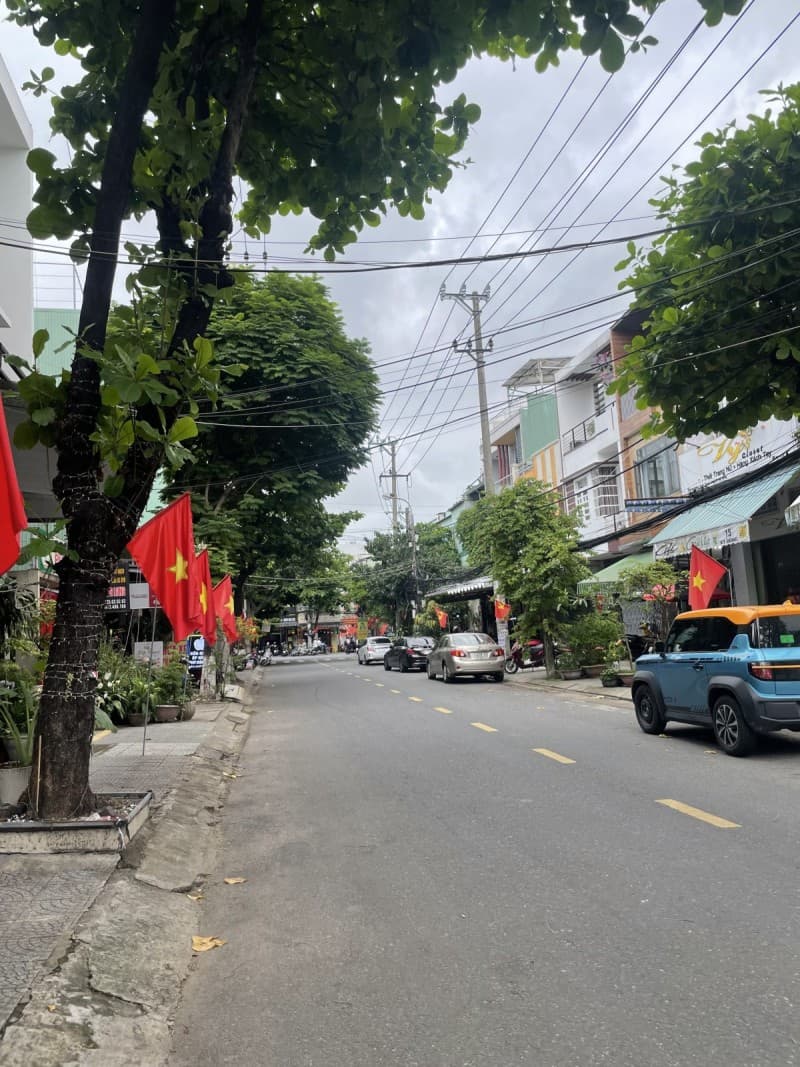 Nhà 3 tầng 33m² mặt tiền 4.5m Kỳ Đồng, Thanh Khê — gần biển, gần chợ, tiềm năng kinh doanh, mặt tiền đường lớn