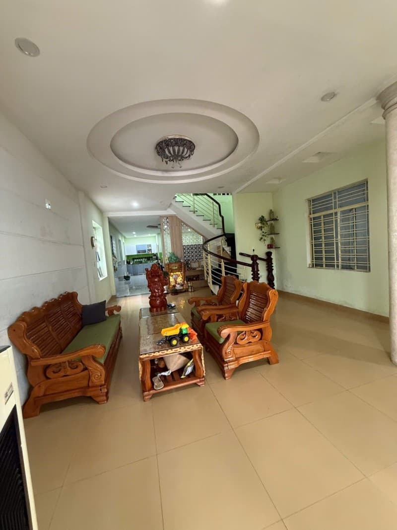 Nhà 4 tầng 315m² mặt tiền 8m 356 Ngũ Hành Sơn, Ngũ Hành Sơn — gần biển, gần trường học, ô tô đỗ cửa, có dòng tiền