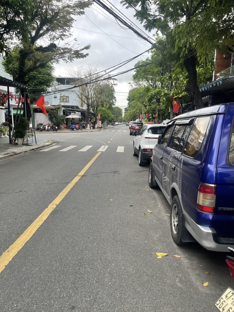 Nhà cấp 4 211.5m² mặt tiền 10.75m Trần Văn Trà, Cẩm Lệ — gần trường học, tiềm năng kinh doanh, mặt tiền đường lớn, đường 10m