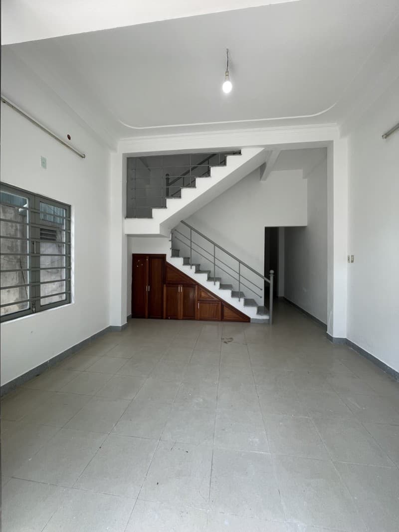 Nhà 2 tầng 103m² mặt tiền 5.4m Ngô Quyền, Sơn Trà — gần biển, gần chợ, gần trường học, ô tô đỗ cửa