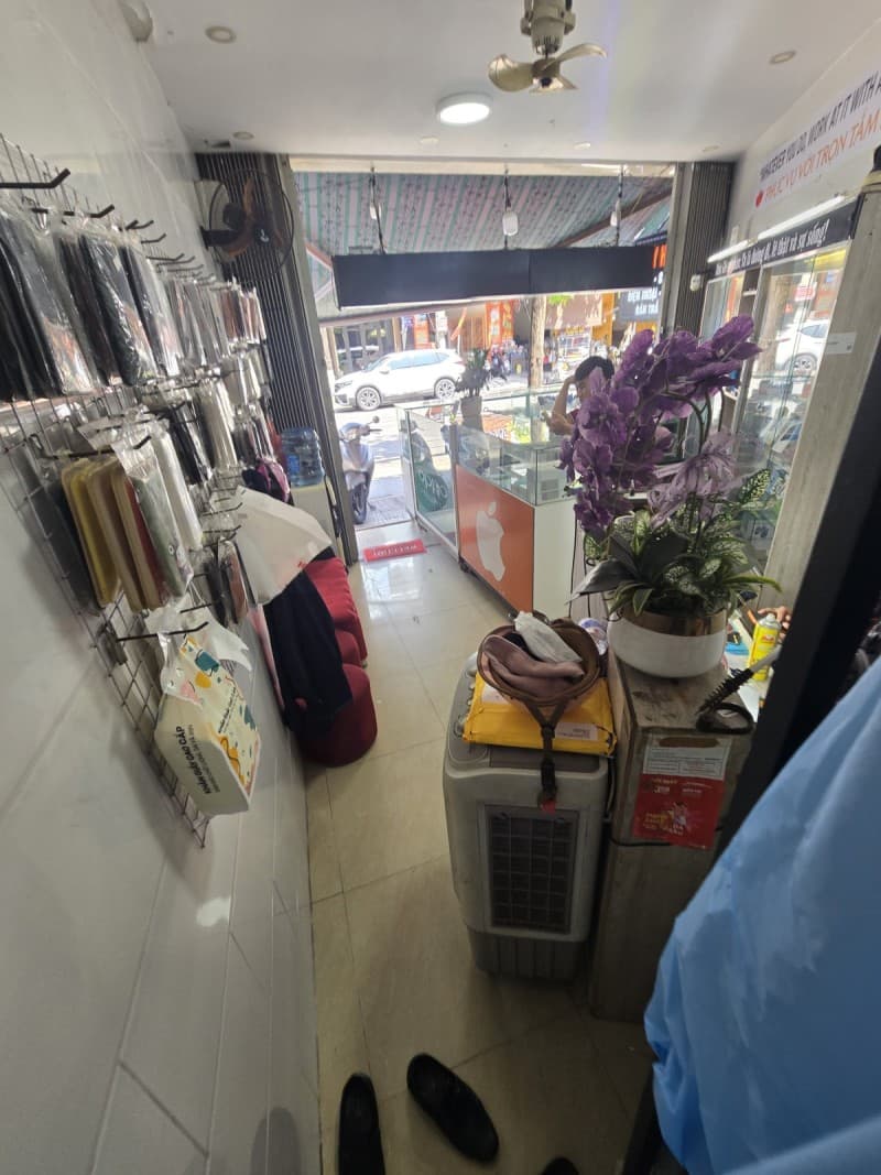 Nhà 2 tầng 18m² mặt tiền 4.6m Núi Thành, Hải Châu — tiềm năng kinh doanh, mặt tiền đường lớn, ô tô đỗ cửa, có dòng tiền