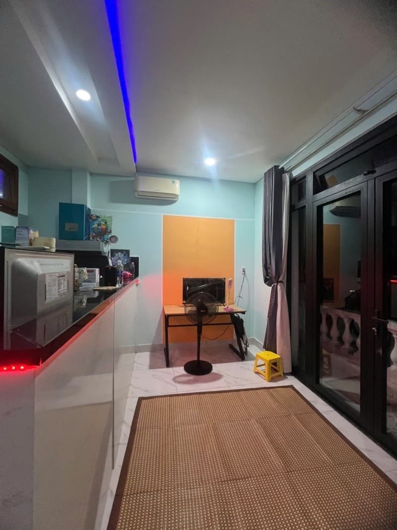 Nhà 4 tầng 123m² mặt tiền 4.5m Ngô Quyền, Sơn Trà — gần biển, tiềm năng kinh doanh, có dòng tiền