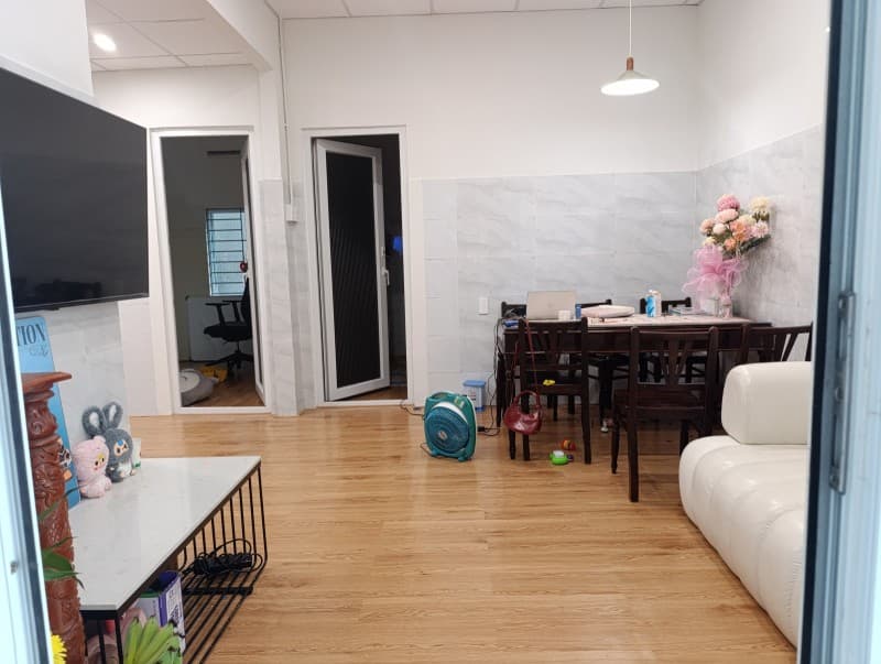 Nhà 99m² mặt tiền 8.2m CMT8, Cẩm Lệ — gần chợ, gần trường học, có dòng tiền