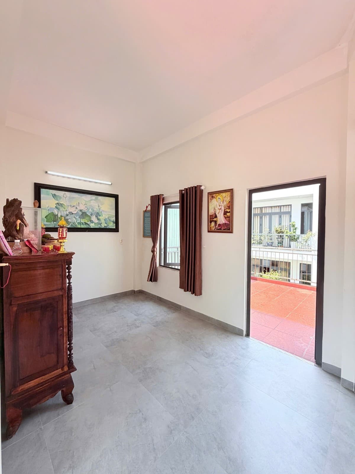 Nhà 3 tầng 60m² mặt tiền 4m Trưng Nữ Vương, Hải Châu — ô tô đỗ cửa