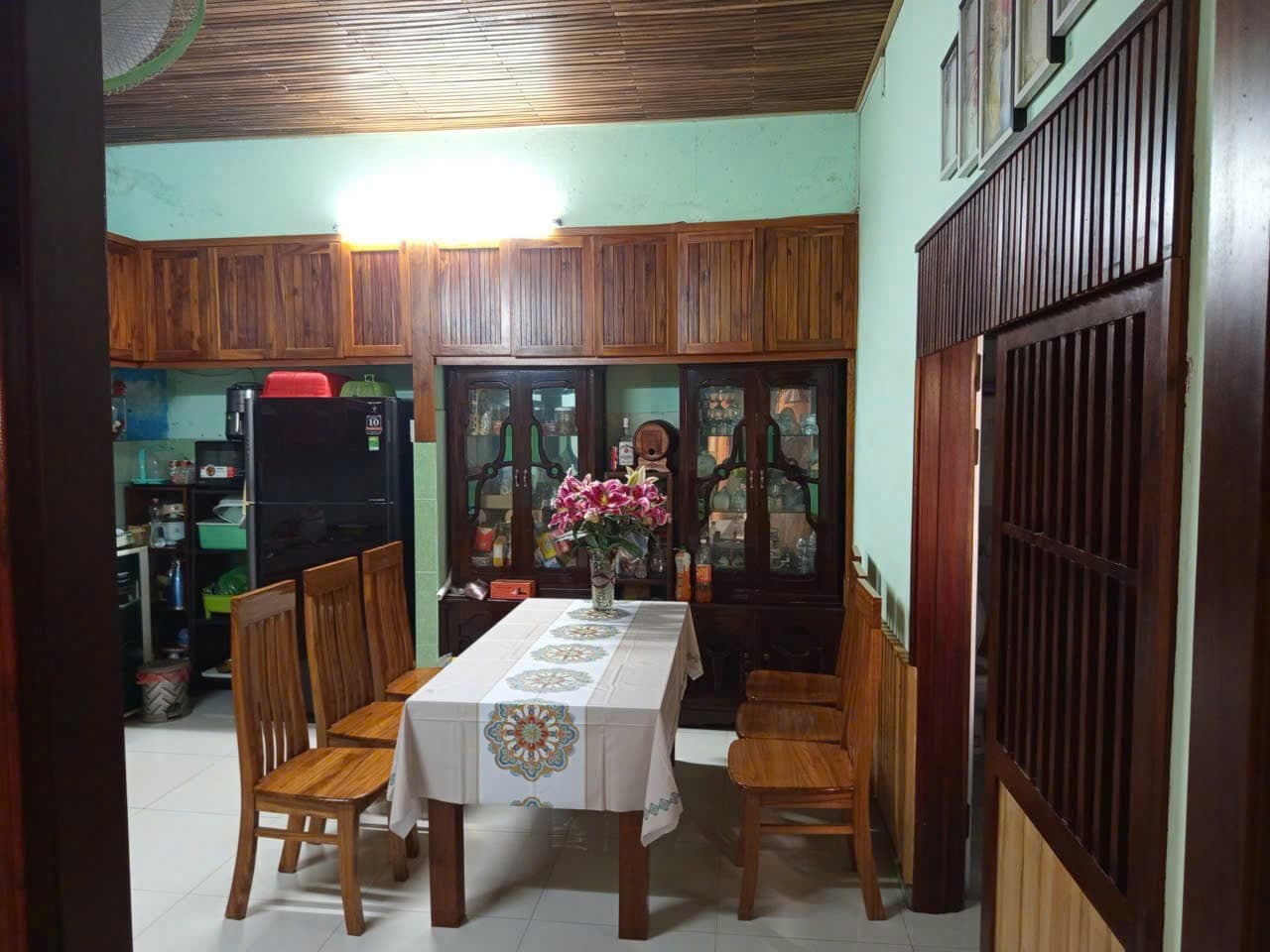 Nhà cấp 4 99m² mặt tiền 5.5m 2 Cách Mạng Tháng 8, Cẩm Lệ — tiềm năng tăng giá, có dòng tiền