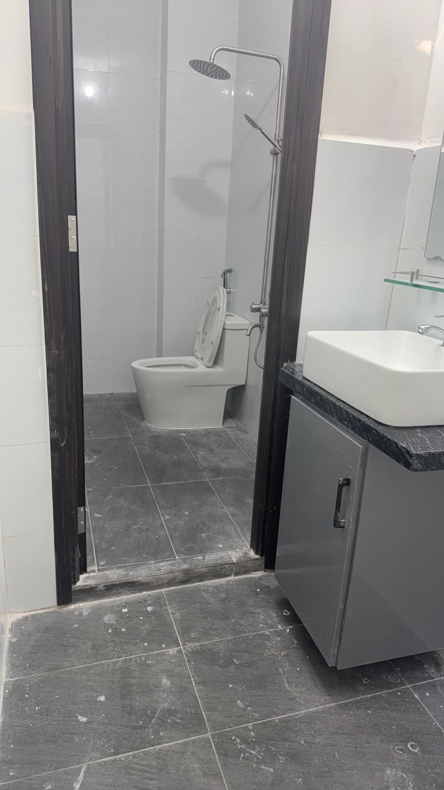 Nhà 5 tầng 70m² mặt tiền 4.6m Đà Sơn 1, Liên Chiểu — gần chợ, gần trường học, ô tô đỗ cửa