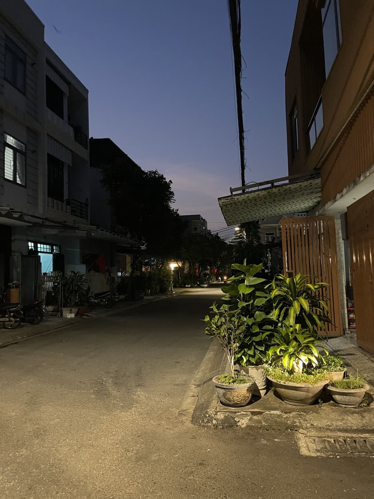 Nhà cấp 4 90m² mặt tiền 9m Đa Mặn Đông 4, Ngũ Hành Sơn — gần biển, gần trường học, gần bệnh viện, tiềm năng kinh doanh