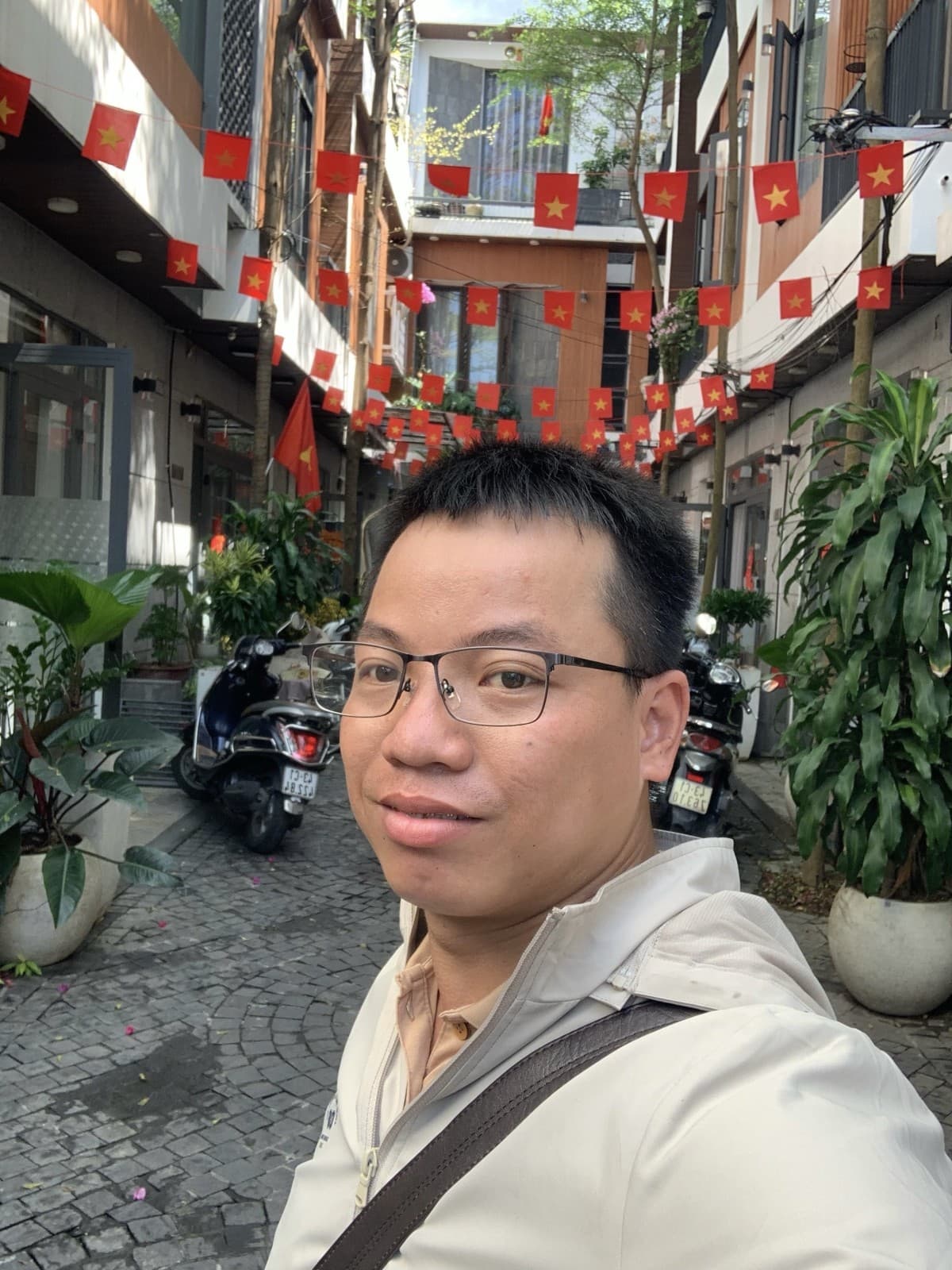 Nhà 3 tầng 50m² mặt tiền 4m Trần Cao Vân, Thanh Khê — tiềm năng kinh doanh, mặt tiền đường lớn, ô tô đỗ cửa, có dòng tiền