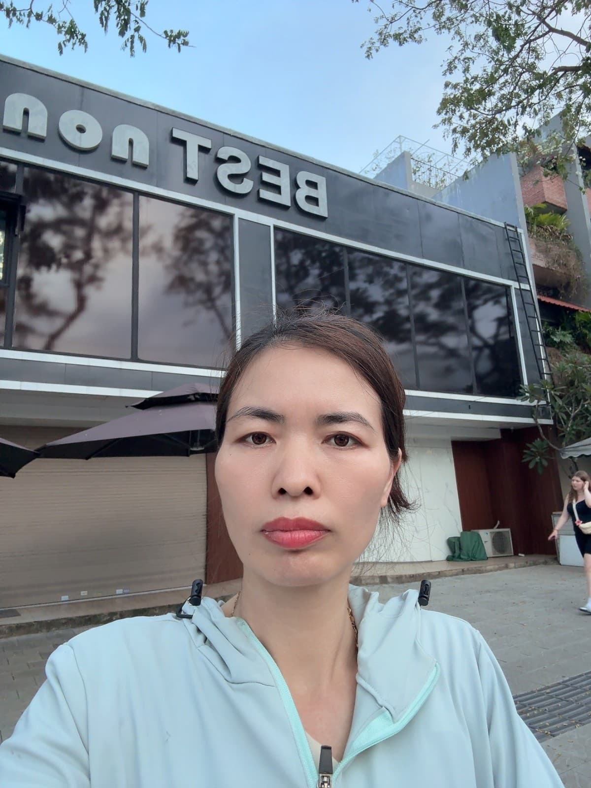 Đất 376.5m² mặt tiền 15m Hồ Nghinh, Sơn Trà — gần biển, tiềm năng kinh doanh, đường 15m, có dòng tiền