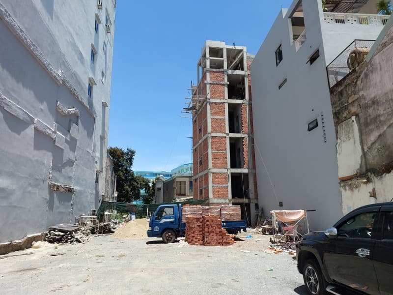 Nhà 618.1m² mặt tiền 17m 52+54 Phan Châu Trinh, Hải Châu — mặt tiền đường lớn