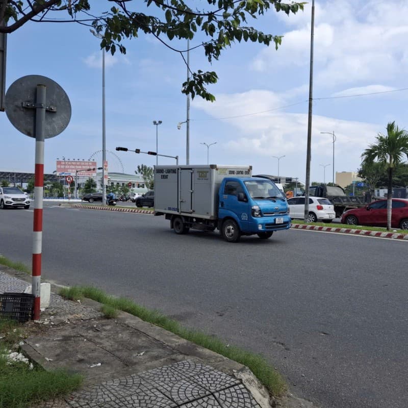 Nhà 2 tầng 202m² mặt tiền 10m Đường 2 tháng 9, Hải Châu — gần biển, gần chợ, gần trường học, tiềm năng kinh doanh