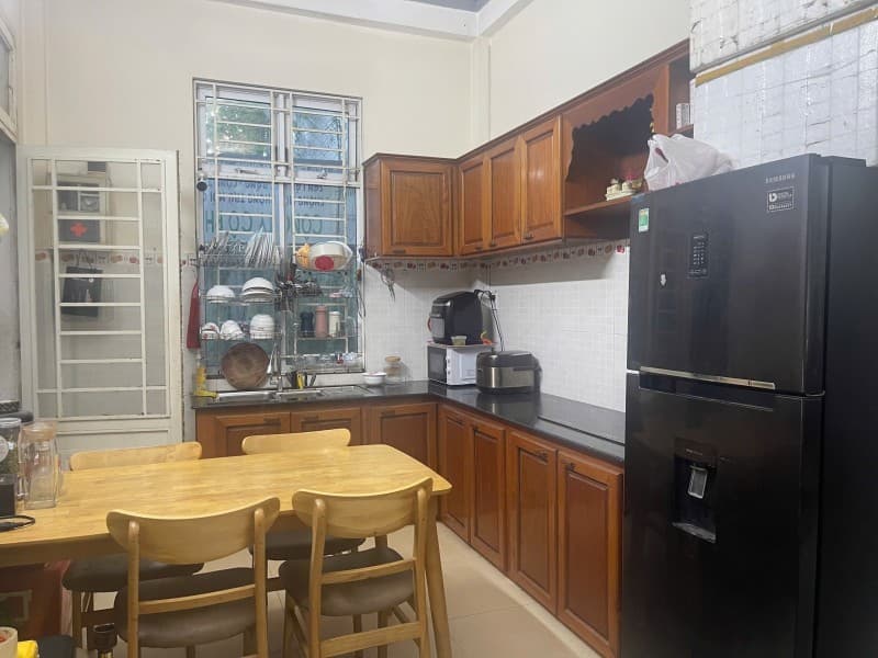 Nhà 3 tầng 264m² mặt tiền 9m 112 Tiểu La, Hải Châu — tiềm năng kinh doanh, mặt tiền đường lớn, ô tô đỗ cửa, có dòng tiền