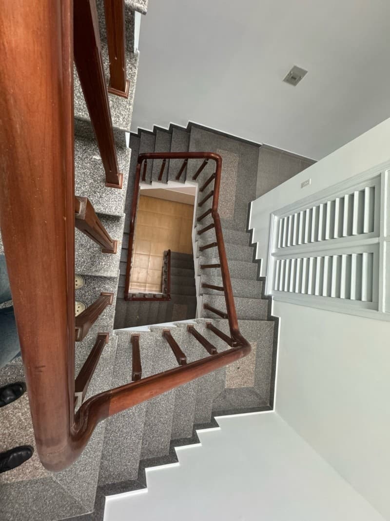 Nhà 3 tầng 100m² mặt tiền 5m Nguyễn Nhàn, Cẩm Lệ — gần chợ, gần trường học, gần bệnh viện, tiềm năng kinh doanh