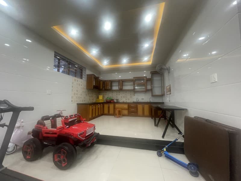 Nhà 4 tầng 315m² mặt tiền 7m Lê Đình Lý, Hải Châu — gần bệnh viện, tiềm năng kinh doanh, mặt tiền đường lớn, tiềm năng tăng giá