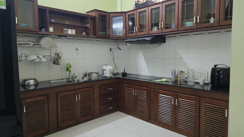 Nhà 3 tầng 76m² mặt tiền 5m Ca Văn Thịnh, Hải Châu — gần chợ, gần trường học, gần bệnh viện, mặt tiền đường lớn