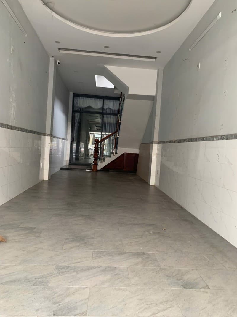 Nhà 3 tầng 159m² mặt tiền 3.33m Núi Thành, Hải Châu — tiềm năng kinh doanh, mặt tiền đường lớn, ô tô đỗ cửa