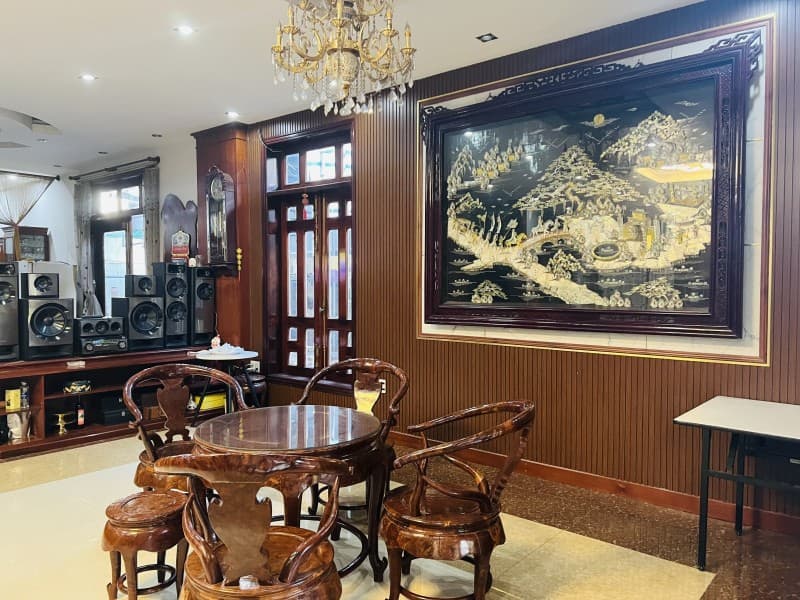 Nhà 3 tầng 455m² mặt tiền 13m Cách Mạng Tháng Tám, Cẩm Lệ — mặt tiền đường lớn