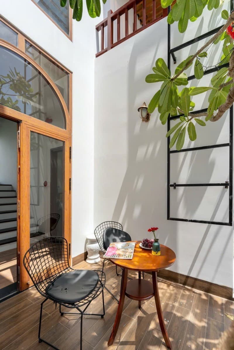 Nhà 3 tầng 258m² mặt tiền 12.3m Trần Nhân Tông, Hội An — tiềm năng kinh doanh, ô tô đỗ cửa, có dòng tiền, hồ bơi