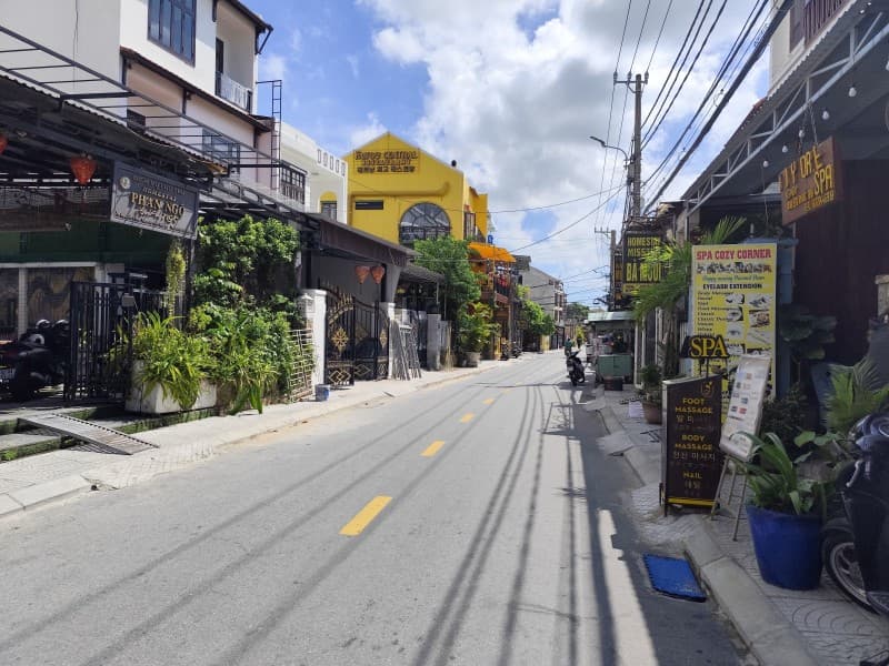 Nhà cấp 4 188m² mặt tiền 13.6m Nguyễn Phúc Tần, Hội An — tiềm năng kinh doanh, mặt tiền đường lớn, ô tô đỗ cửa, khai thác du lịch