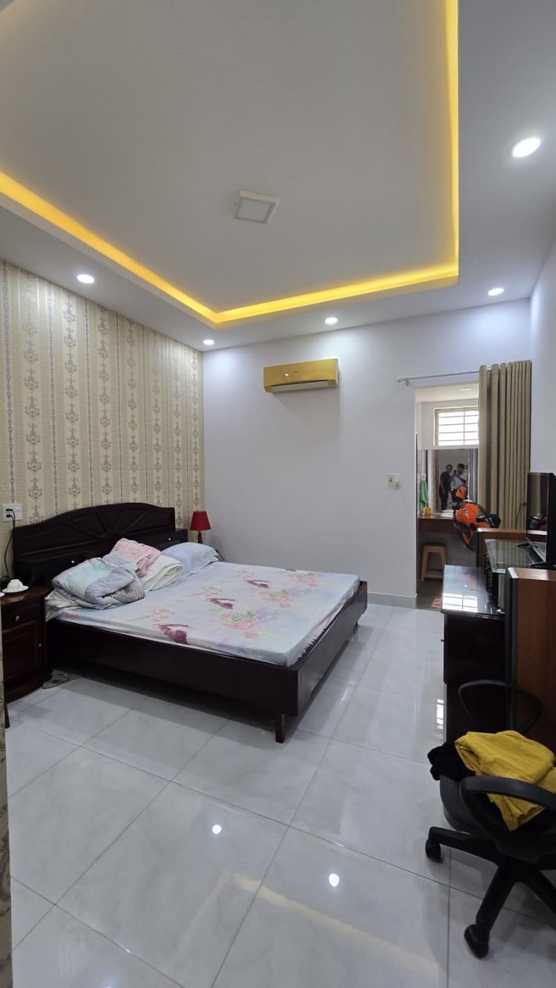 Nhà 3 tầng 200m² mặt tiền 10m Điện Biên Phủ, Thanh Khê — tiềm năng kinh doanh, mặt tiền đường lớn, tiềm năng tăng giá