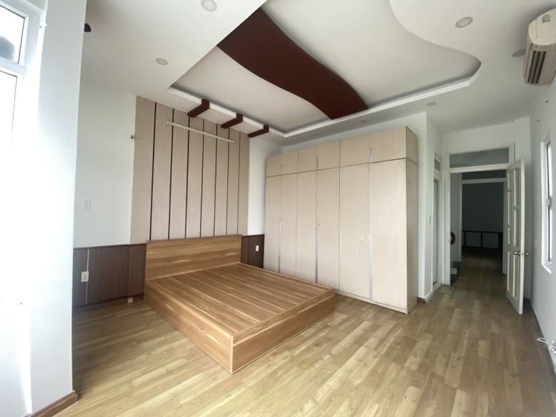 Nhà 4 tầng 58.4m² mặt tiền 4.57m Trưng Nữ Vương, Hải Châu — gần biển, gần chợ, gần bệnh viện, tiềm năng kinh doanh