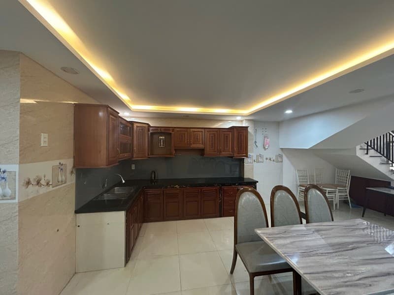 Nhà 3 tầng 70m² mặt tiền 5m Hòa Minh, Liên Chiểu — gần biển, gần chợ, gần trường học, tiềm năng kinh doanh