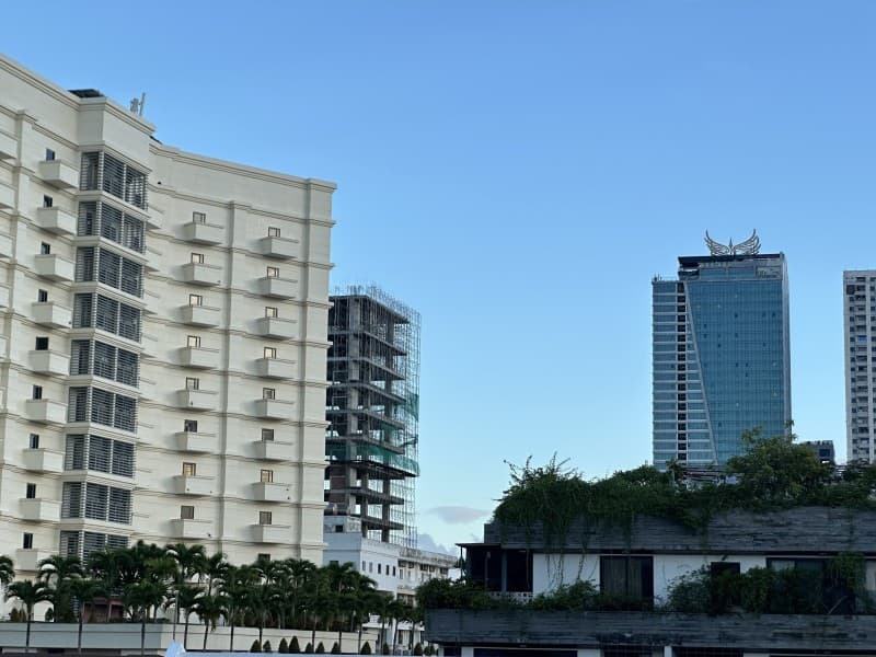 Nhà 4 tầng 435m² mặt tiền 14m Hồ Nghinh, Sơn Trà — gần biển, tiềm năng kinh doanh, ô tô đỗ cửa, tiềm năng tăng giá