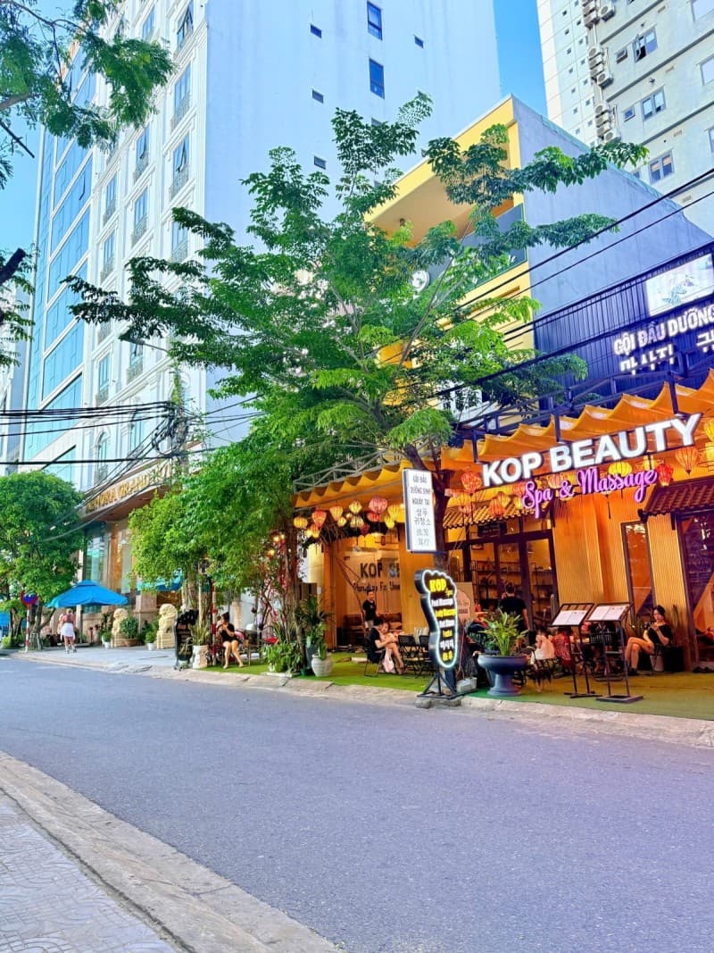 Nhà 3 tầng 81m² mặt tiền 4.5m Đỗ Bí, Ngũ Hành Sơn — gần biển, tiềm năng kinh doanh, mặt tiền đường lớn, có dòng tiền