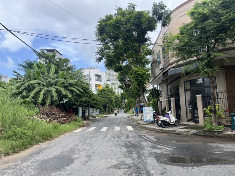 Đất 90m² mặt tiền 5m Lê Thước, Sơn Trà — gần biển, mặt tiền đường lớn, ô tô đỗ cửa, tiềm năng tăng giá