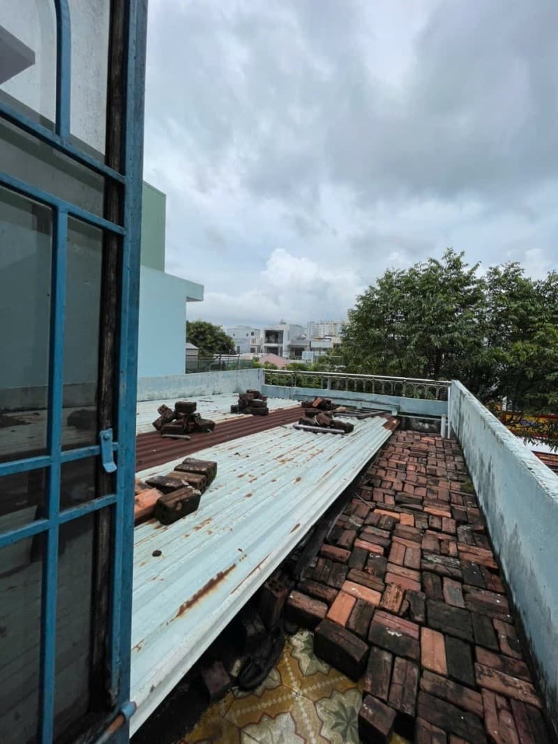 Nhà 2 tầng 98m² mặt tiền 4.7m NGUYỄN CÔNG TRỨ, Sơn Trà — gần biển, gần chợ, gần trường học, tiềm năng kinh doanh