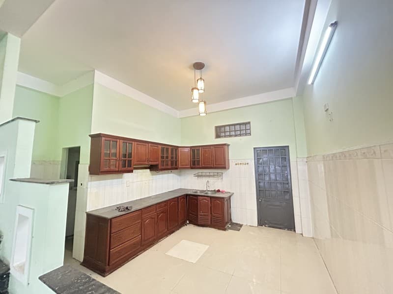 Nhà 3 tầng 75m² mặt tiền 5m NGUYỄN THỊ THẬP, Liên Chiểu — gần biển, tiềm năng kinh doanh, mặt tiền đường lớn, ô tô đỗ cửa