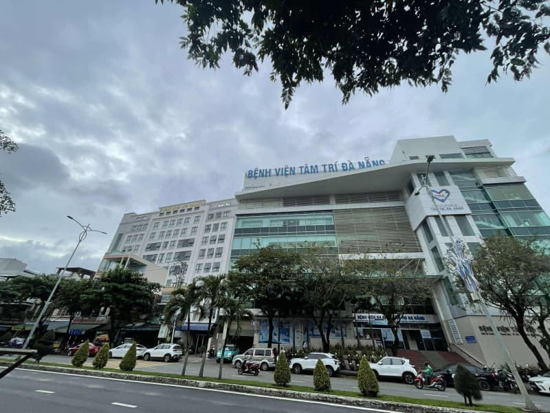 Nhà 2 tầng 160m² mặt tiền 9.3m Cách Mạng Tháng Tám, Cẩm Lệ — gần bệnh viện, tiềm năng kinh doanh, mặt tiền đường lớn, ô tô đỗ cửa