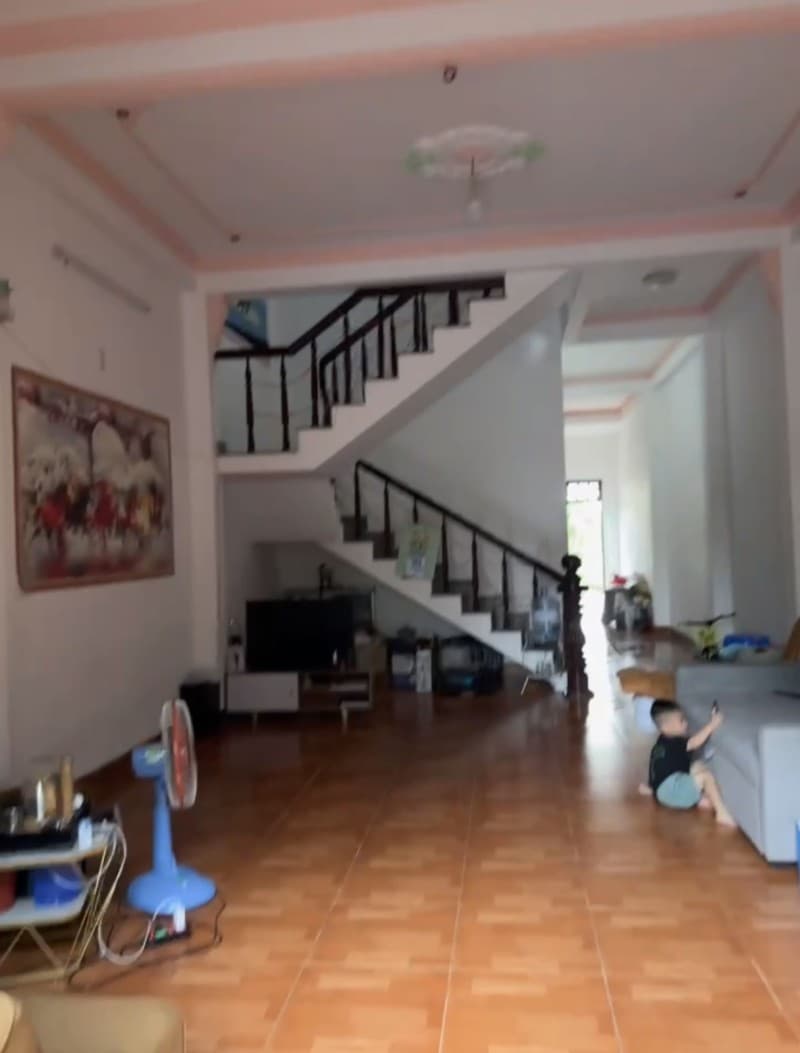 Nhà 3 tầng 90m² mặt tiền 5m LÊ VĂN TÂM, Ngũ Hành Sơn — tiềm năng kinh doanh, mặt tiền đường lớn, ô tô đỗ cửa, có dòng tiền