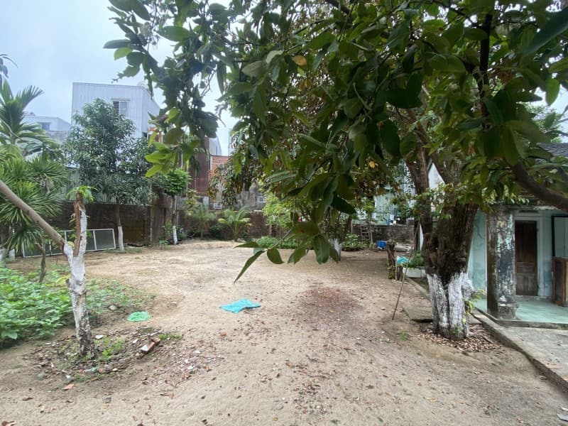 Đất 490m² mặt tiền 40m Lê Văn Thứ, Sơn Trà — gần biển, tiềm năng kinh doanh, mặt tiền đường lớn, ô tô đỗ cửa