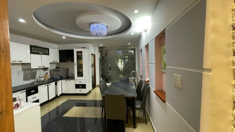 Nhà 3 tầng 102.2m² mặt tiền 4.86m Đinh Tiên Hoàng, Thanh Khê — tiềm năng kinh doanh, mặt tiền đường lớn, ô tô đỗ cửa, có dòng tiền