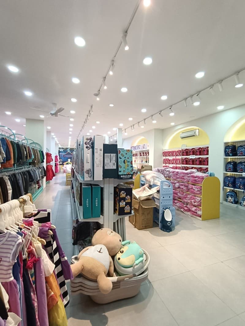 Nhà 2 tầng 411m² mặt tiền 19m Tôn Đức Thắng, Liên Chiểu — gần trường học, tiềm năng kinh doanh, mặt tiền đường lớn, ô tô đỗ cửa