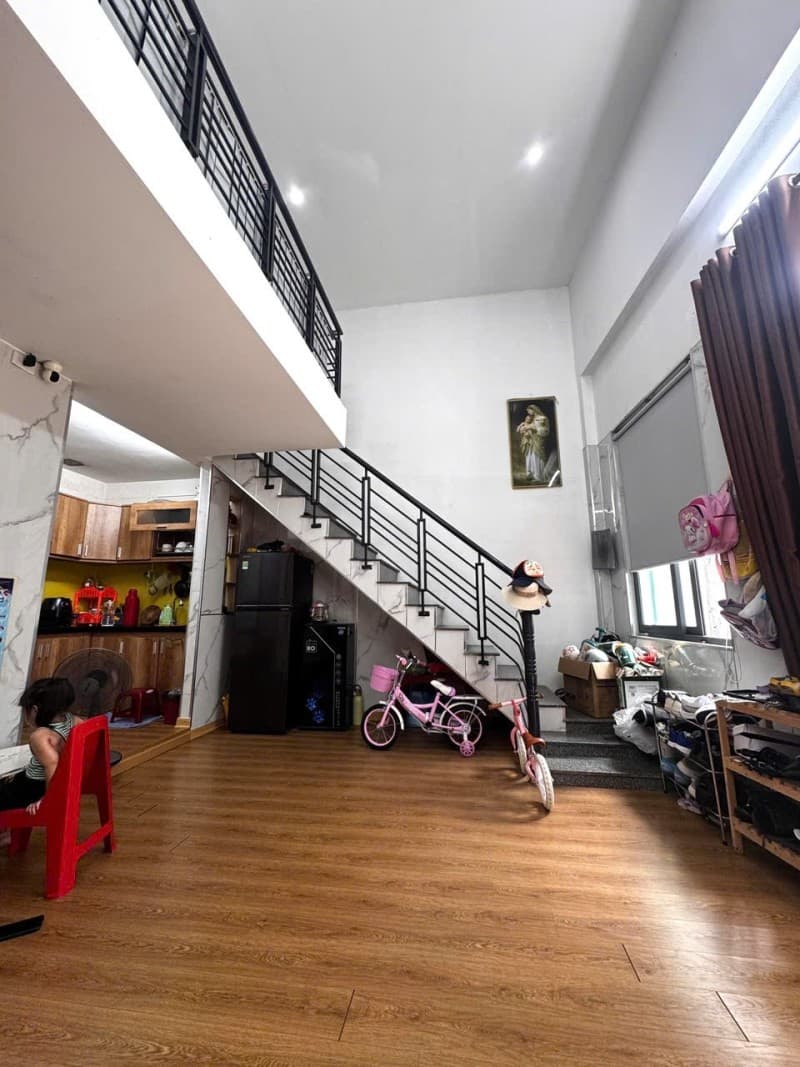 Nhà 2 tầng 42m² mặt tiền 5.5m Nguyễn Phước Nguyên, Thanh Khê — tiềm năng kinh doanh, ô tô đỗ cửa, có dòng tiền
