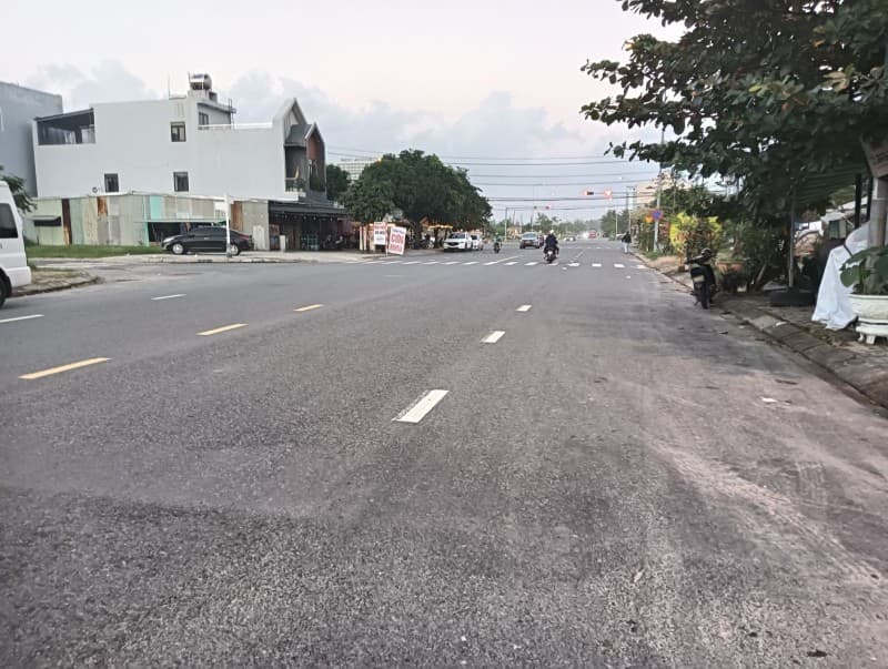 Đất 197m² mặt tiền 10m Nguyễn Đức Thuận, Ngũ Hành Sơn — gần biển, gần trường học, tiềm năng kinh doanh, mặt tiền đường lớn