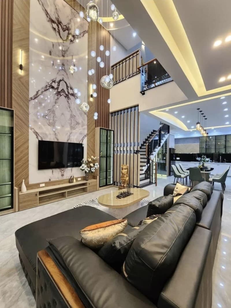 Nhà 3 tầng 180m² mặt tiền 10m VILLA PHÚ XUÂN, Liên Chiểu — gần biển, mặt tiền đường lớn, ô tô đỗ cửa, tiềm năng tăng giá