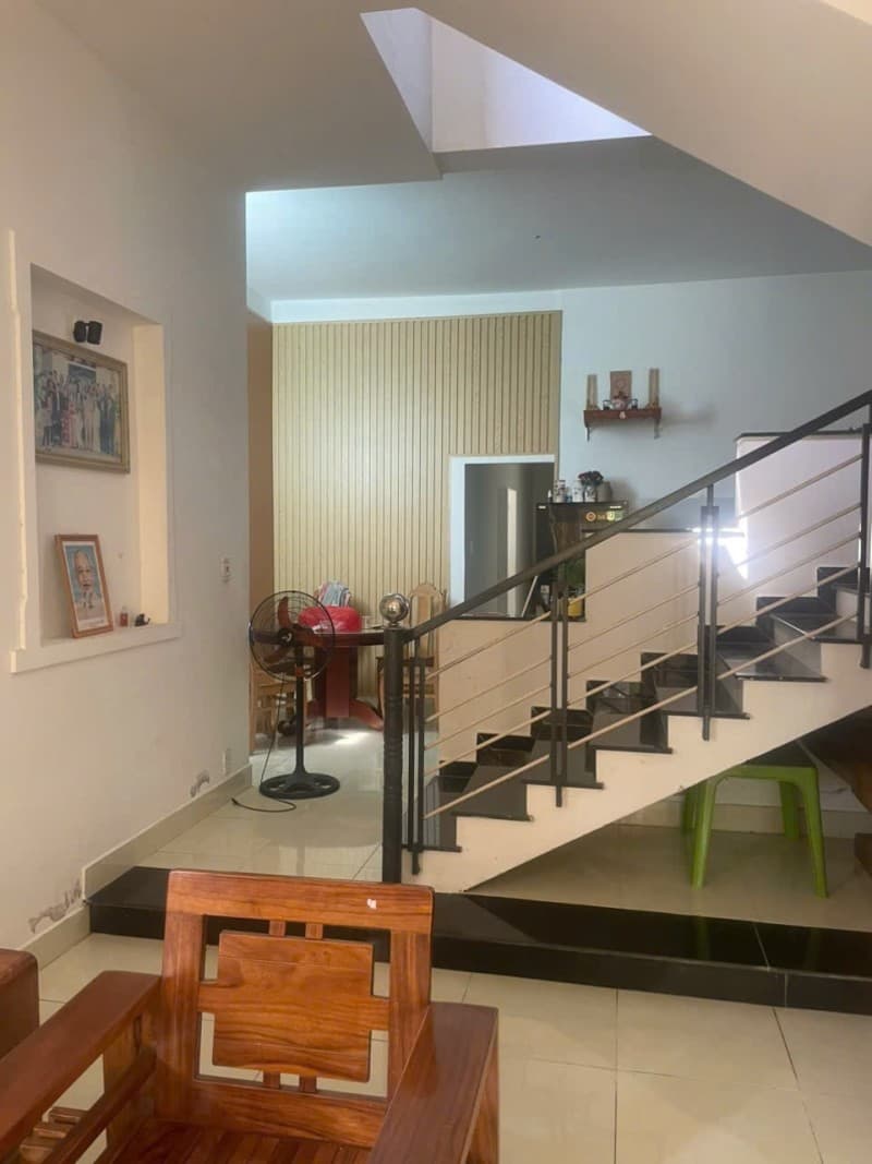 Nhà 150m² mặt tiền 6.5m Thôn Hương Lam xã Hòa Tiến Đà Nẵng, Cẩm Lệ — gần trường học, ô tô đỗ cửa, có dòng tiền