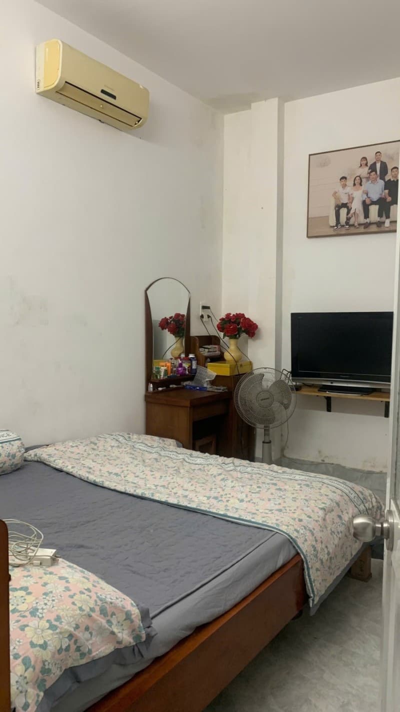 Nhà 2 tầng 138m² mặt tiền 5m Hoàng Văn Thái, Liên Chiểu — mặt tiền đường lớn, ô tô đỗ cửa, có dòng tiền