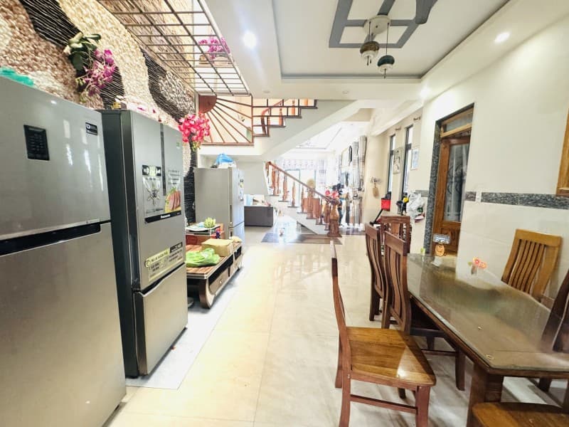 Nhà 3 tầng 250m² mặt tiền 10m Lê Như Hổ, Ngũ Hành Sơn — gần biển, gần chợ, gần trường học, tiềm năng kinh doanh