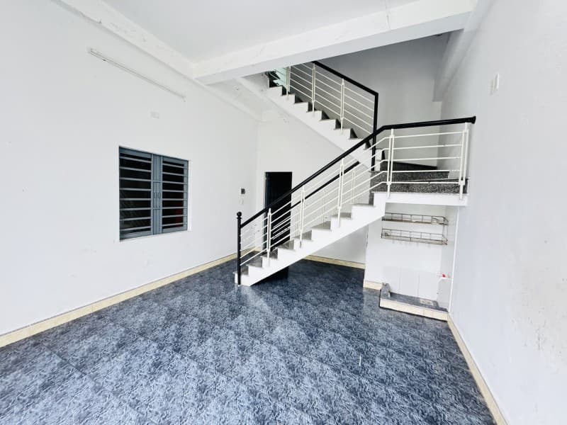 Nhà 2 tầng 103m² mặt tiền 5m Hoàng Bật Đạt, Ngũ Hành Sơn — gần chợ, gần trường học, tiềm năng kinh doanh, mặt tiền đường lớn