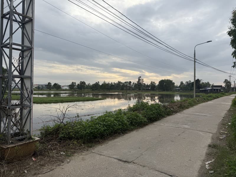 Đất 687.2m² mặt tiền 34m Thanh niên, Điện Bàn — gần biển, tiềm năng kinh doanh, mặt tiền đường lớn, ô tô đỗ cửa