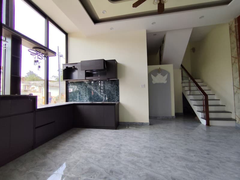 Nhà 3 tầng 84m² mặt tiền 5.6m Tôn Đản, Cẩm Lệ — tiềm năng kinh doanh, ô tô đỗ cửa